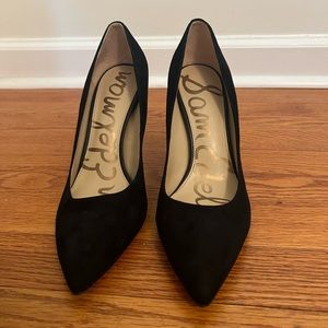 New, never worn. Sam Edelman Suede D’Orsay Pump.